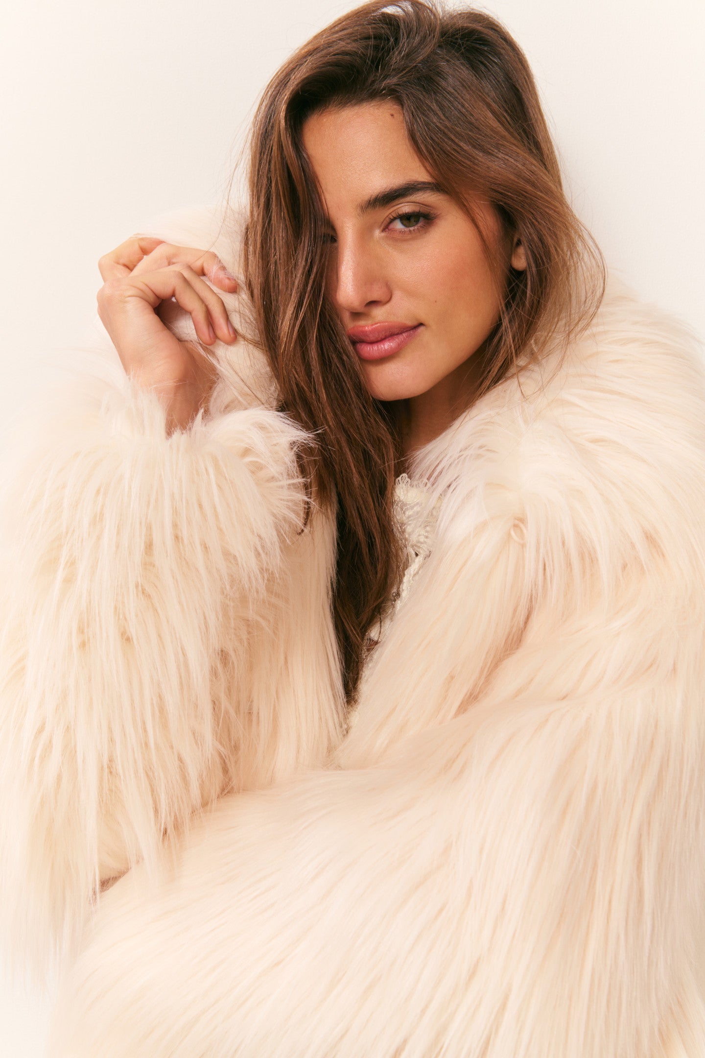 Fallon Faux Fur Jacket - IVORY - Image 3