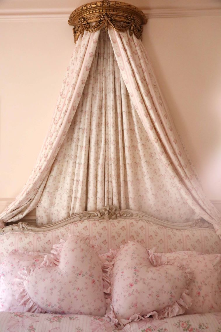Heart Shape Ruffle Pillow - Image 10