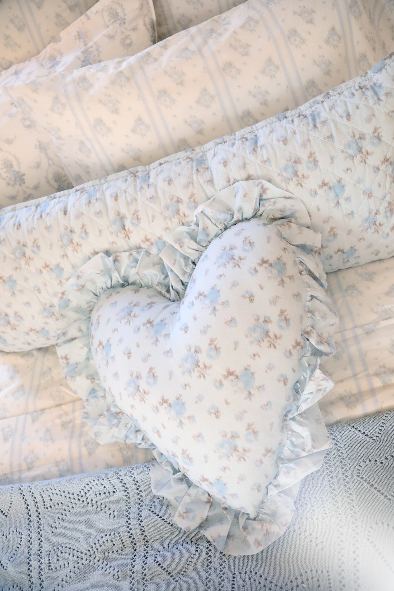 Pointelle Throw Blanket - Image 5